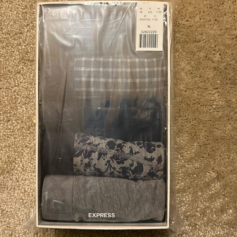 Nwt men express boxers briefs